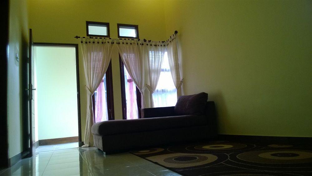 Shu Villa Lombok Kuta  Exterior photo