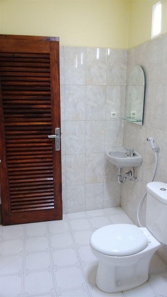 Shu Villa Lombok Kuta  Exterior photo