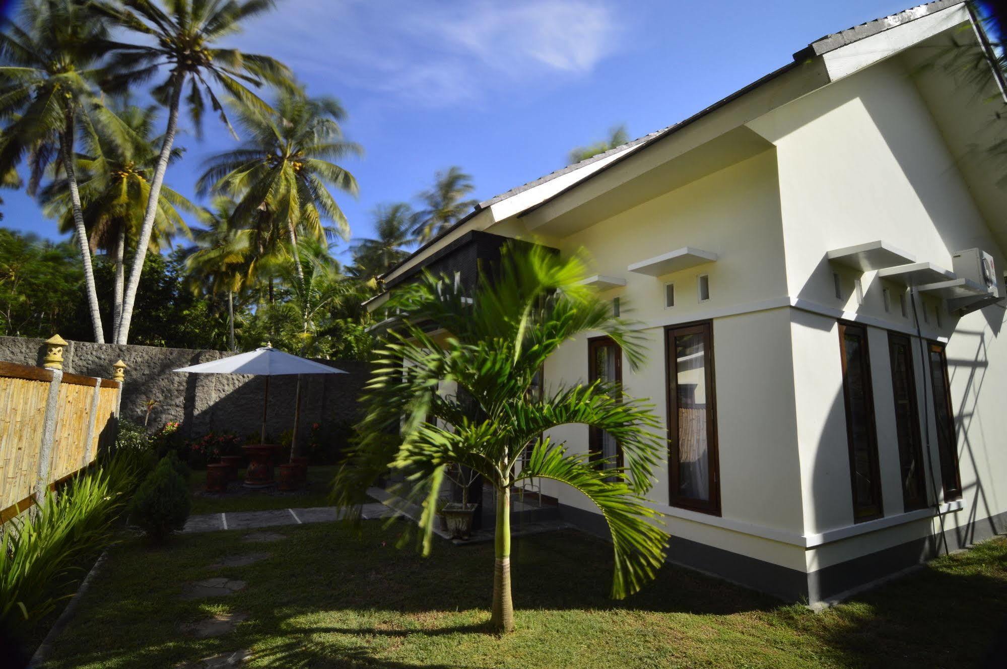 Shu Villa Lombok Kuta  Exterior photo