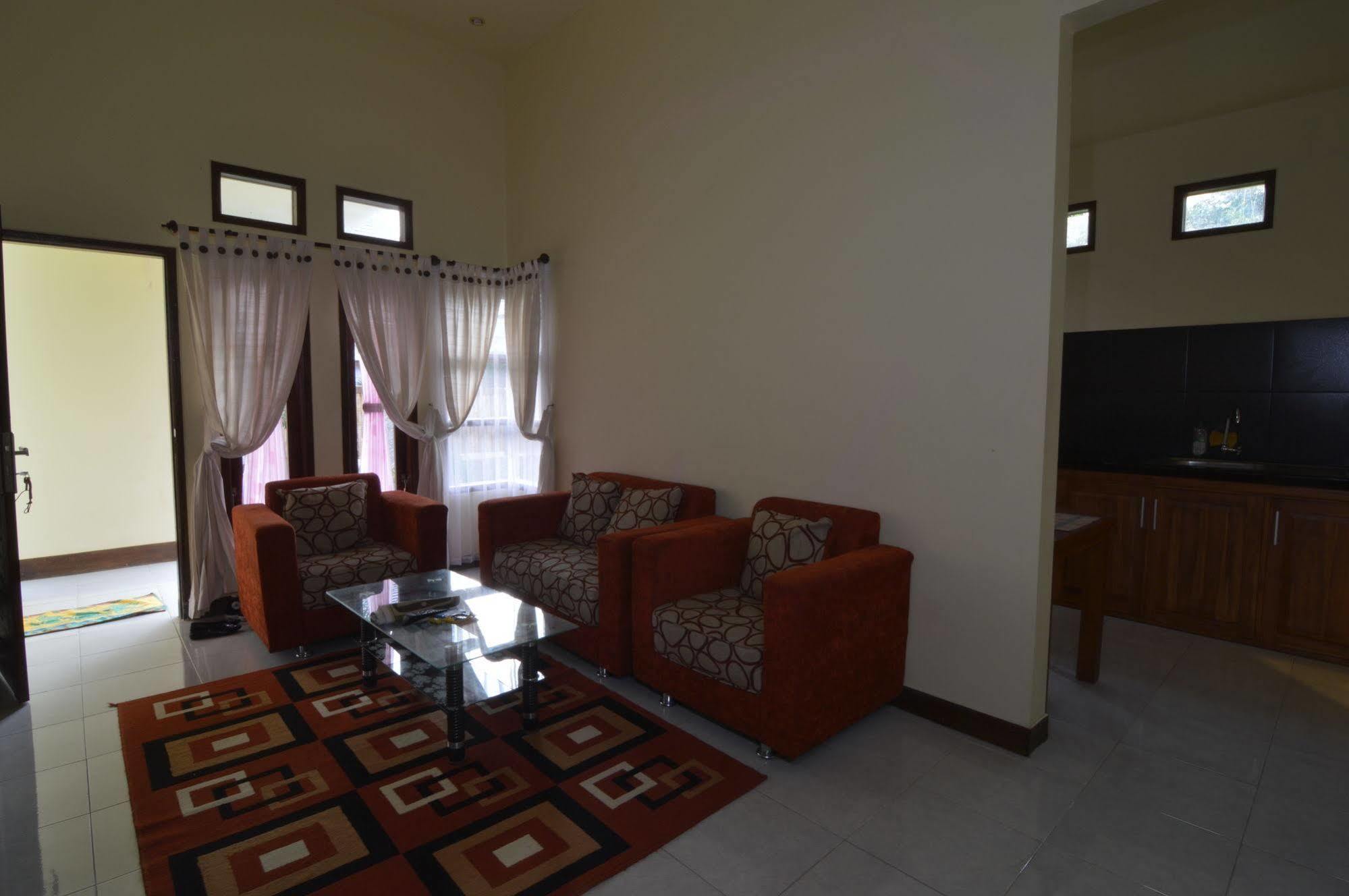 Shu Villa Lombok Kuta  Exterior photo